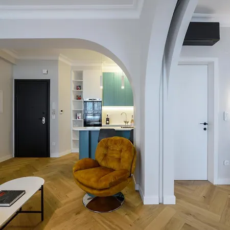Queen By Luxlikehome Apartment *