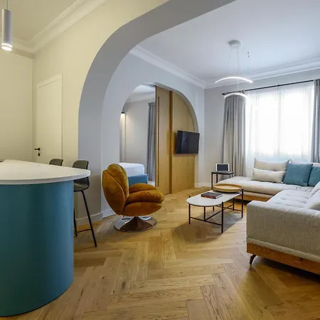 Queen By Luxlikehome Apartment Thessaloniki